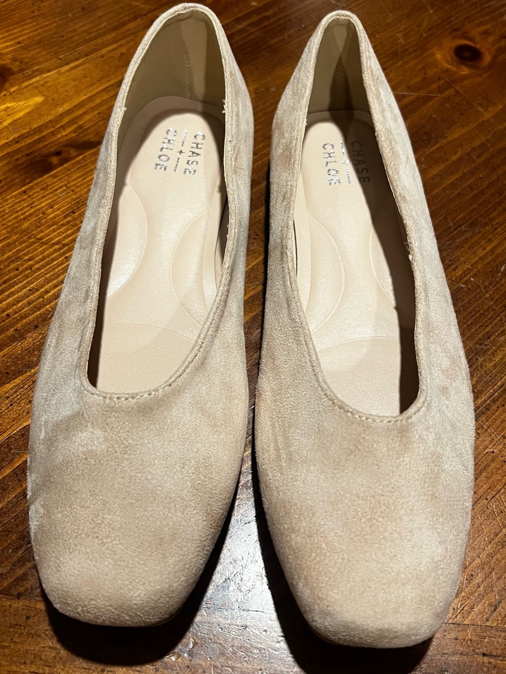 Chase & Chloe Charlotte Ballet Flats Pale Pink Beige Faux Suede Women Sz 7.5